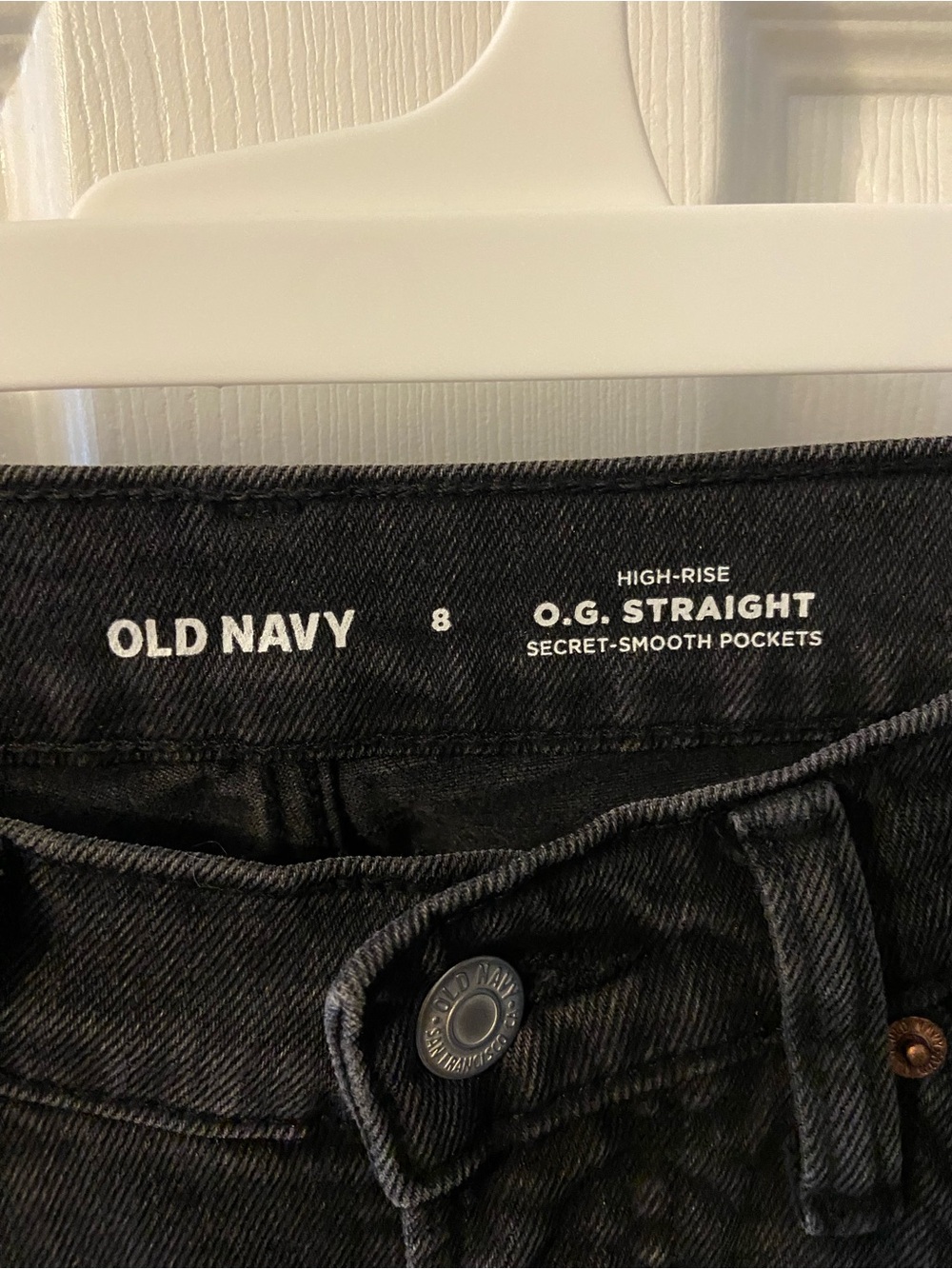 Old Navy High-Rise O.G. Straight Jeans in Black